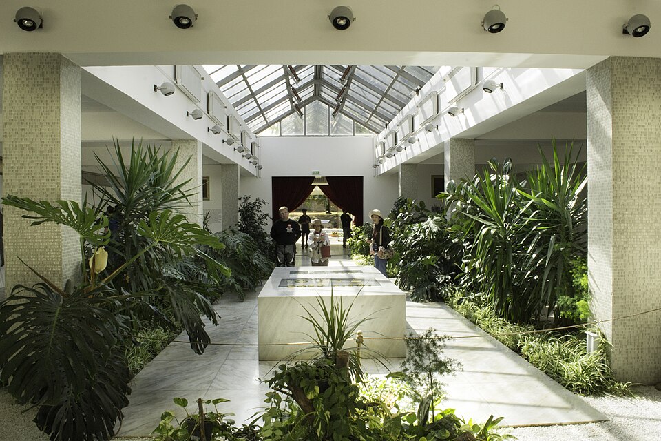 铁托墓 House of Flowers