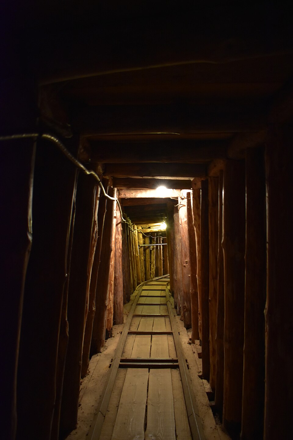 Tunnel of Hope 战时隧道