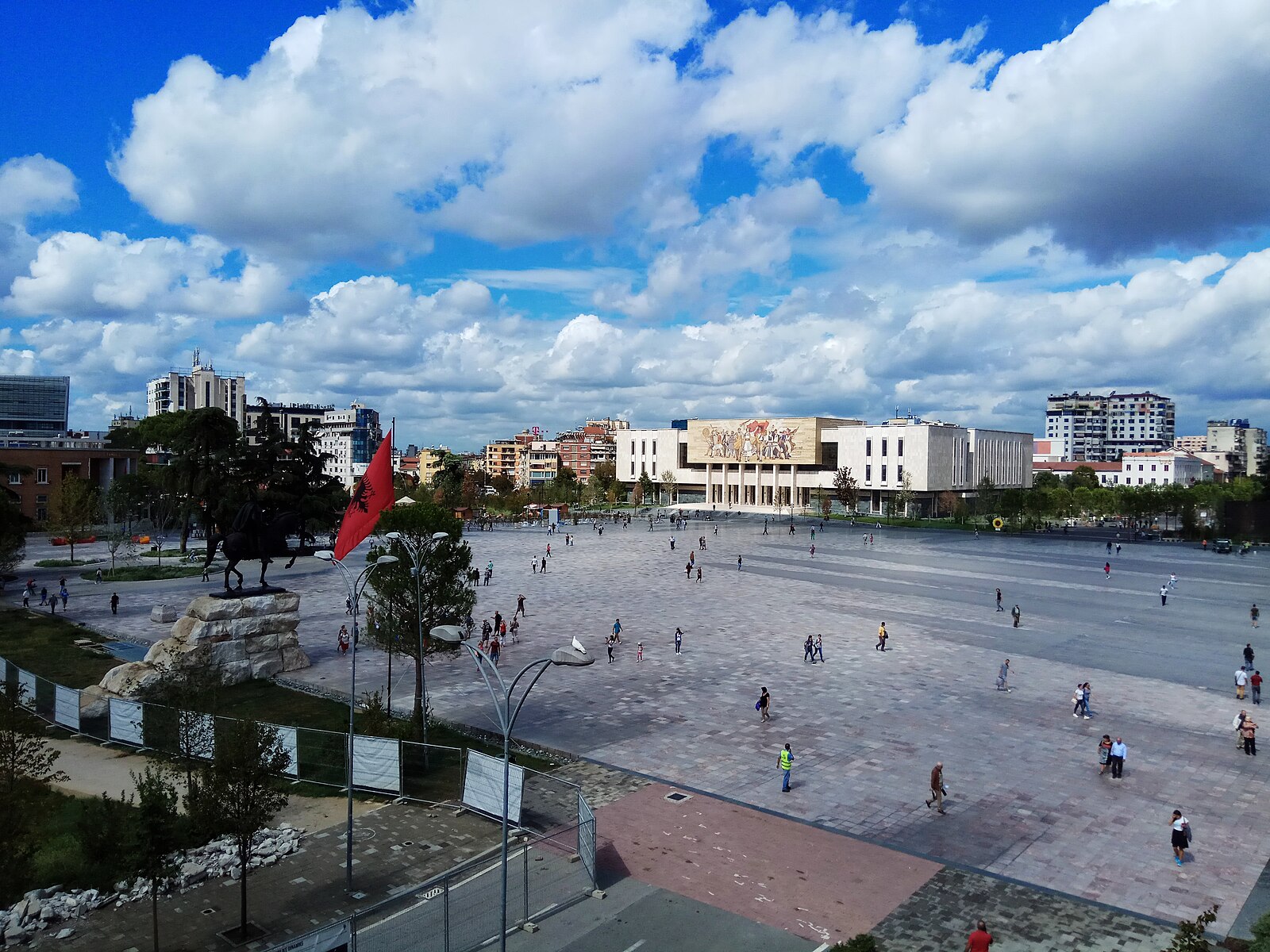 Tirana Skanderbeg 广场