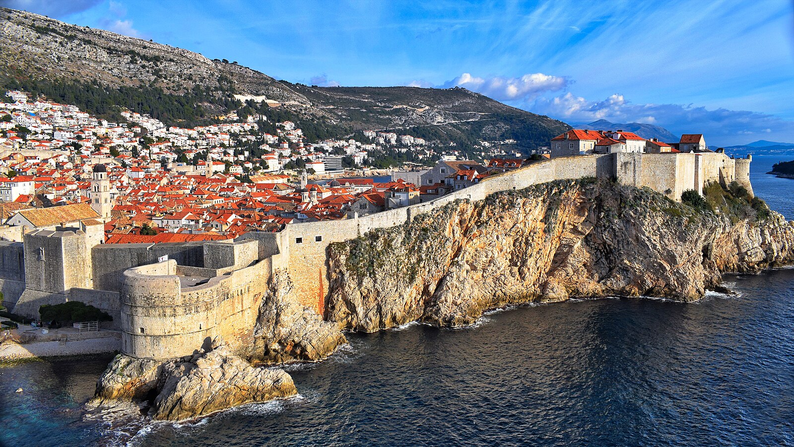 Dubrovnik 城墙 + 海港