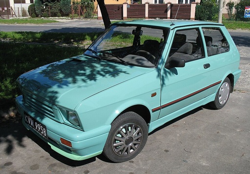[CN-YUGO-1999-HALF] Yugo 老爷车 + 红色贝尔格莱德 + 1999 大使馆遗址 半日游